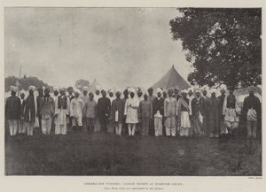 Visiteurs du couronnement, troupes indiennes à Hampton Court - English Photographer