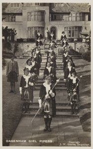 Dagenham Girl Pipers, Essex - English Photographer