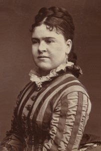 Edith Wynne - English Photographer