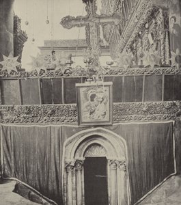 Entrée de la grotte dans l