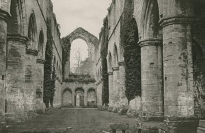 Abbaye de Fountains, nef, vue vers l