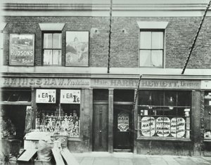Primeurs, 5 Albert Road, 1899 - English Photographer