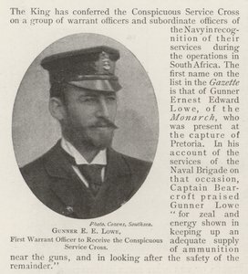 Artilleur E E Lowe, premier officier à recevoir la Croix de service distingué - English Photographer