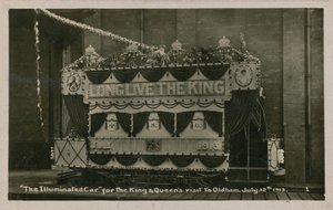Tramway illuminé pour commémorer la visite du Roi et de la Reine à Oldham, 12 juillet 1913 - English Photographer