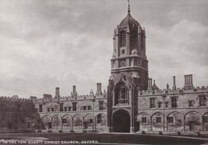 Dans la cour Tom, Christ Church, Oxford - English Photographer