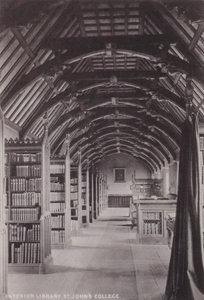 Intérieur de la bibliothèque, St Johns College - English Photographer