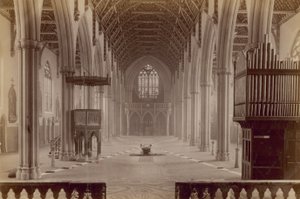 Intérieur de la cathédrale Saint-Georges - English Photographer