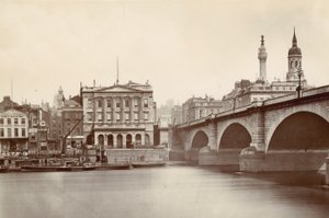 Ironmongers Hall et le pont de Londres