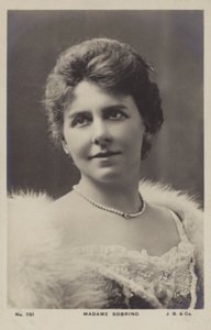 Luisa Sobrino, soprano - English Photographer