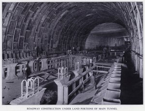 Tunnel de Mersey: Construction de la Chaussée sous les Portions Terrestres du Tunnel Principal - English Photographer