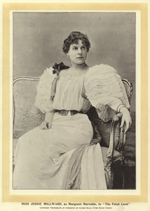 Mlle Jessie Millward, en tant que Margaret Marrable, dans The Fatal Card