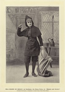 Mlle Marie Du Bedat, en Marchand de sable, la fée du sommeil, dans Hansel et Gretel - English Photographer