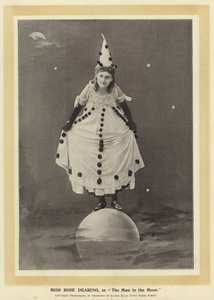 Miss Rose Dearing, dans The Man in the Moon