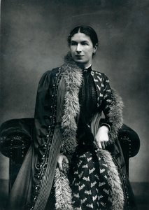 Mme Humphry Ward, 1881 - English Photographer