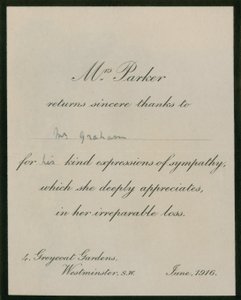 Mme Parker remercie sincèrement M. Graham - English Photographer