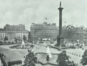 Colonne de Nelson, Trafalgar Square, Westminster : vue vers le sud-est, 1895 - English Photographer