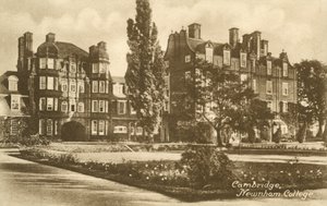 Newnham College, Cambridge (photo n/b) - English Photographer