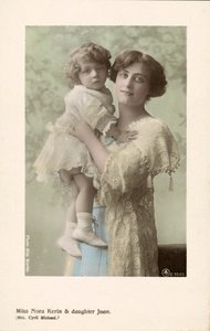 Nora Kerin, actrice anglaise et sa fille, Joan - English Photographer