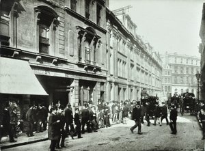 Old Broad Street, entrée de la Bourse, City de Londres, 1890 - English Photographer