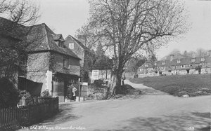 Ancien village, Groombridge, East Sussex - English Photographer