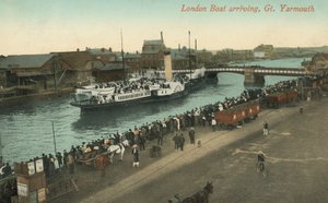 Bateau à vapeur à aubes de Londres arrivant à Great Yarmouth, Norfolk - English Photographer