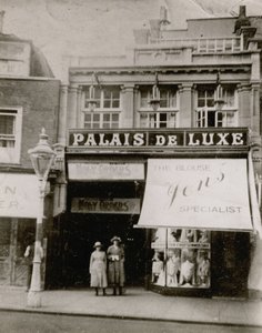 Palais de Luxe, High Street, Bromley - English Photographer