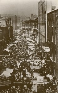 Petticoat Lane un dimanche matin - English Photographer