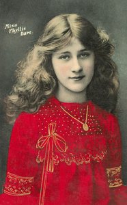 Phyllis Dare, actrice et chanteuse anglaise, jeune fille