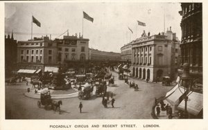 Piccadilly Circus et Regent Street, Londres - English Photographer