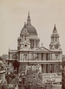 Carte postale de la façade ouest de la cathédrale Saint-Paul - English Photographer