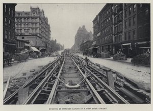 Installation de conduits dans une rue de New York - English Photographer