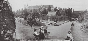 Cathédrale RC depuis Victoria Park, Portsmouth - English Photographer