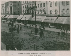 Relais de la chaussée en bois, Regent Street