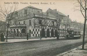 Théâtre Sadlers Wells, Rosebery Avenue, Londres - English Photographer