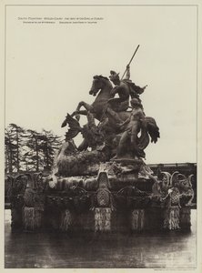 Fontaine sud, Witley Court, le siège du comte de Dudley (photo n/b) - English Photographer