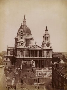 Cathédrale Saint-Paul, Londres, avec vue sur les toits - English Photographer