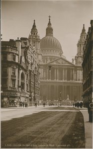 Cathédrale St Paul et Ludgate Hill, Londres - English Photographer