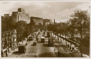 Thames Embankment, Londres - English Photographer
