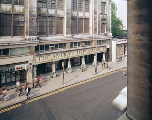 Le Marché aux Antiquités, Kensington High Street