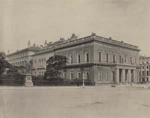The Athenaeum Club (photo n/b) - English Photographer