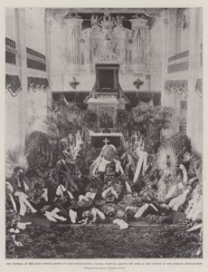 Les funérailles du feu prince Alfred de Saxe-Cobourg-Gotha, hommages floraux autour du catafalque dans l