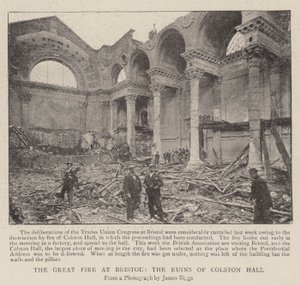 Le grand incendie de Bristol, les ruines de Colston Hall - English Photographer
