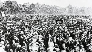 La grande manifestation pour le droit de vote des femmes à Hyde Park, dimanche 12 juin 1908 - English Photographer