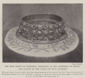 La couronne de fer de Lombardie, conservée dans la cathédrale de Monza, et placée sur le cercueil du roi Humbert - English Photographer