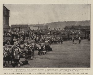 Le dernier groupe du 2e Gordon Highlanders embarquant à Durban - English Photographer
