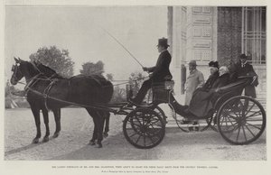 Les derniers portraits de M. et Mme Gladstone, sur le point de partir pour leur promenade quotidienne depuis le Château Thorenc, Cannes - English Photographer