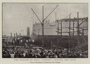 Le lancement du HMS London, quittant les cales - English Photographer