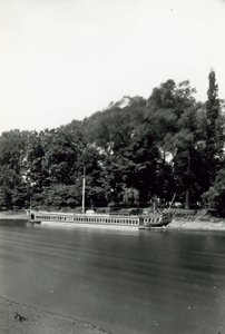 Barge d