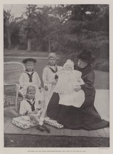 La reine et ses arrière-petits-enfants, la famille du duc d