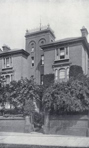 La résidence de Theodore Watts-Dunton et Algernon C Swinburne, The Pines, Putney (photo n/b) - English Photographer